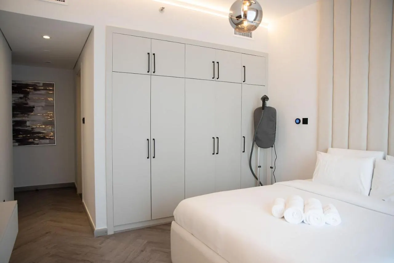 Stunning High Floor 3 Bed - Dubai Marina Apartment