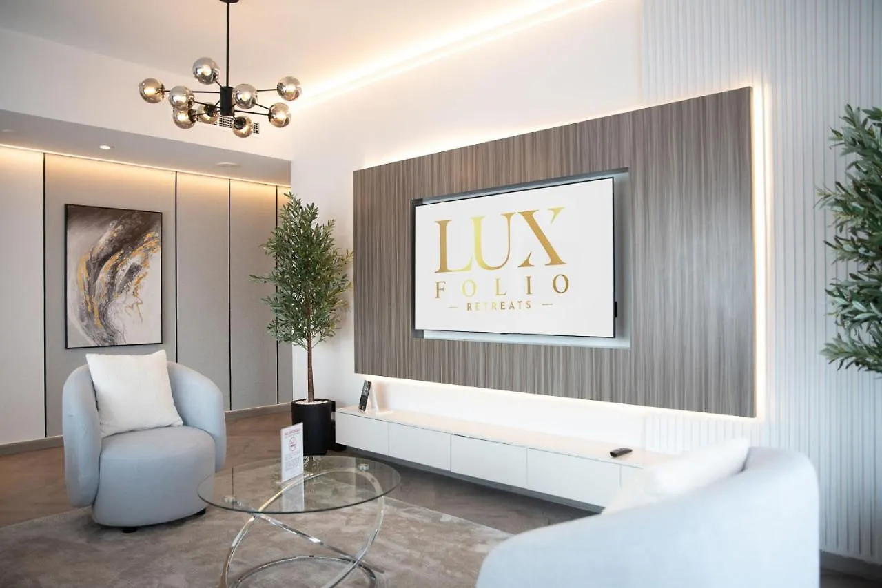 Stunning High Floor 3 Bed - Dubai Marina Apartment