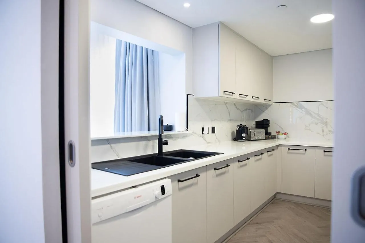 Stunning High Floor 3 Bed - Dubai Marina Apartment