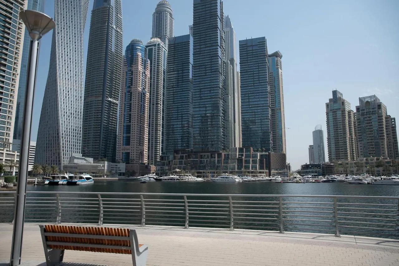 Stunning High Floor 3 Bed - Dubai Marina Apartment