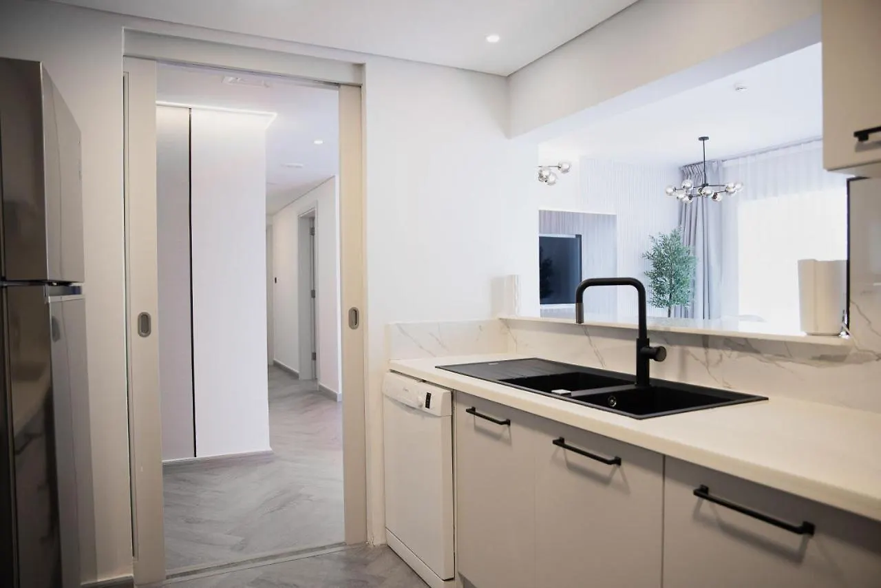 Stunning High Floor 3 Bed - Dubai Marina Apartment 0*,
