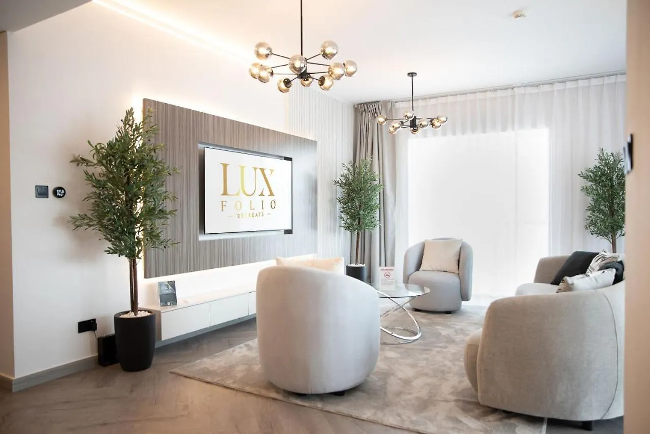 Stunning High Floor 3 Bed - Dubai Marina Apartment